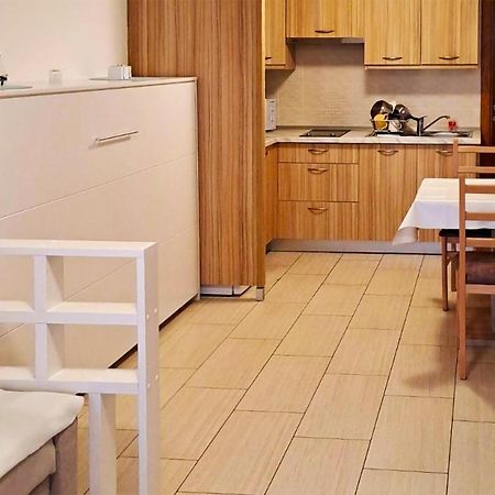 Cozy Apartment In Crikvenica With Kitchen מראה חיצוני תמונה